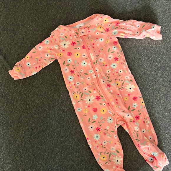 Gerber Girl 3-PC with Caps Sleep n Play Pajamas - Picture 4 of 4